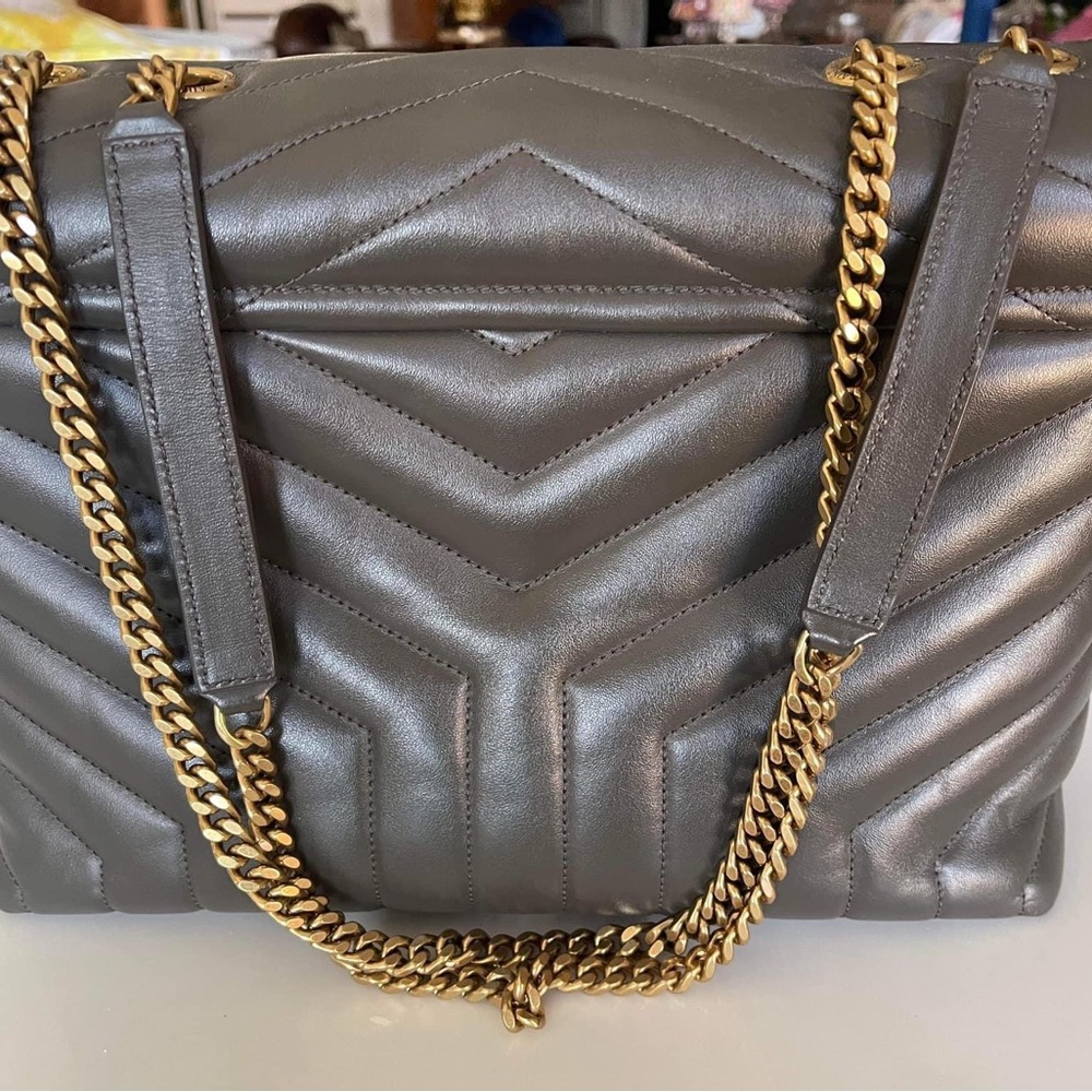 YSL LOULOU MEDIUM CHAIN BAG IN QUILTED "Y" LEATHER Grey PRISTINE Authentic - Picture 6 of 16